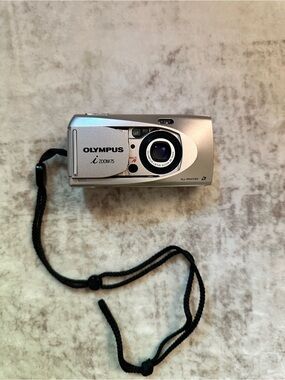 Olympus i Zoom 75 Silver APS Point & Shoot Film Camera Tested - Working